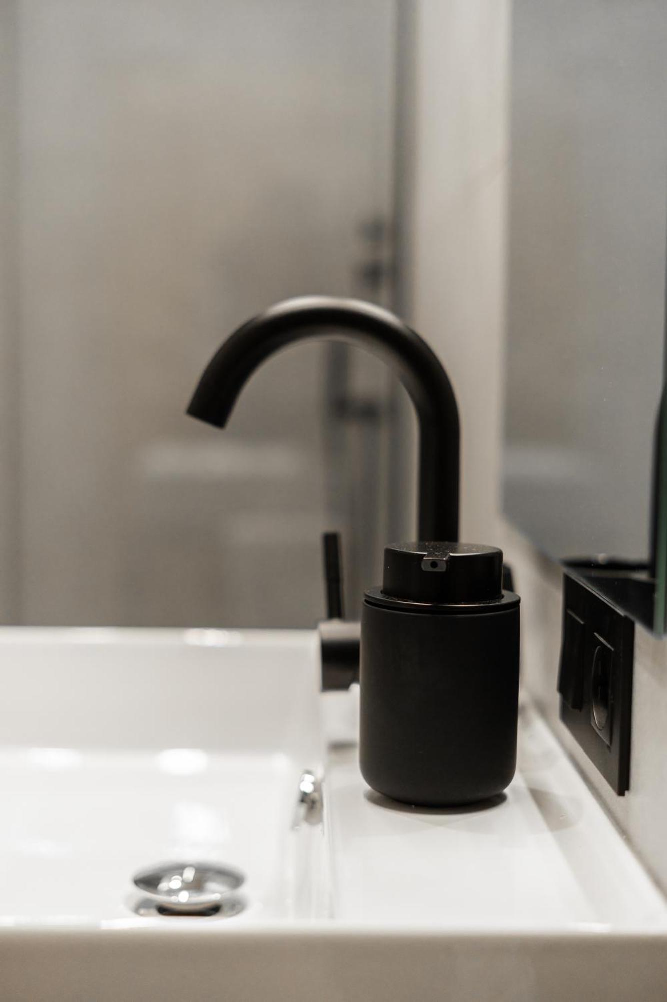 Hotel Miramar Smart Room Kovel' Ngoại thất bức ảnh