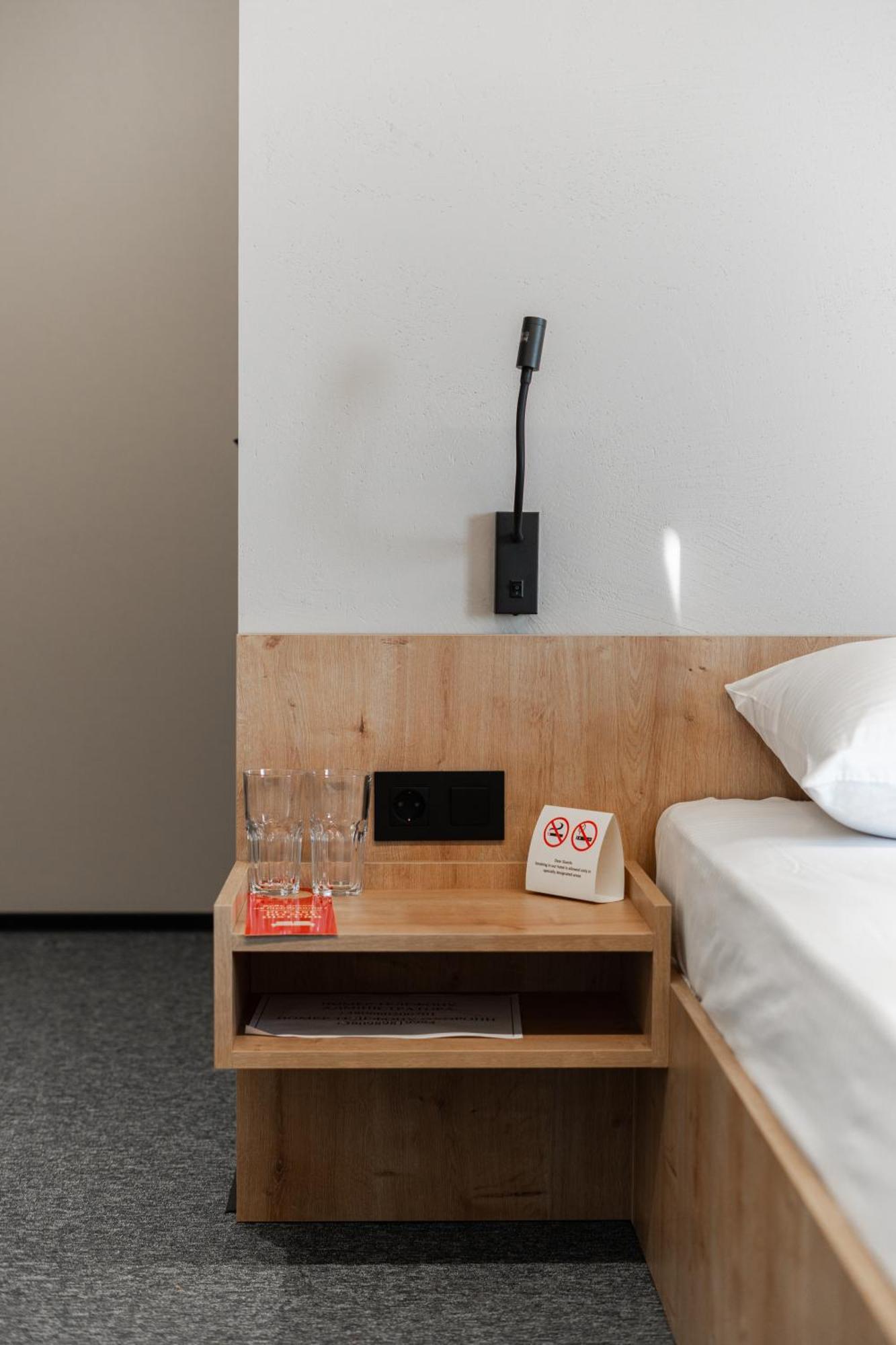 Hotel Miramar Smart Room Kovel' Ngoại thất bức ảnh